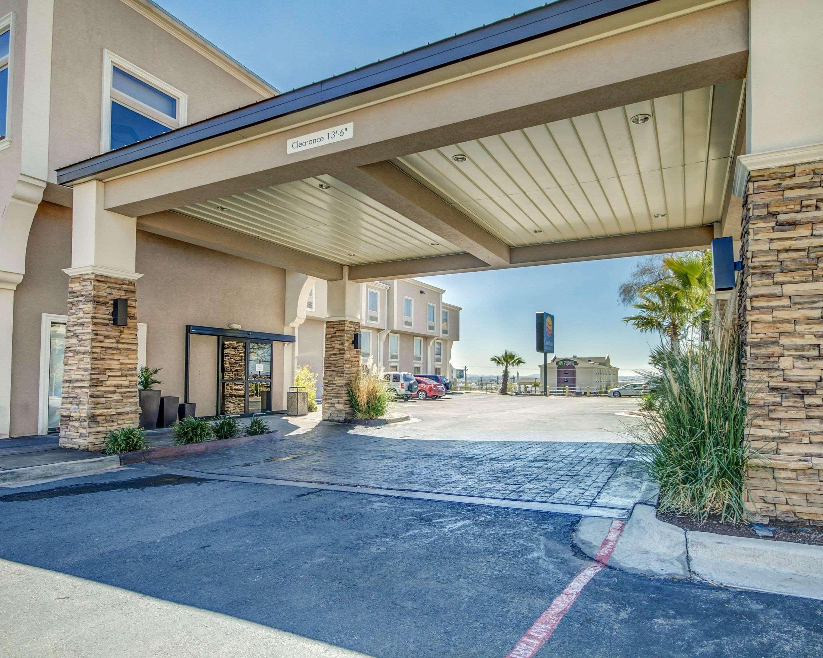 אל פאסו Comfort Inn & Suites I-10 Airport מראה חיצוני תמונה